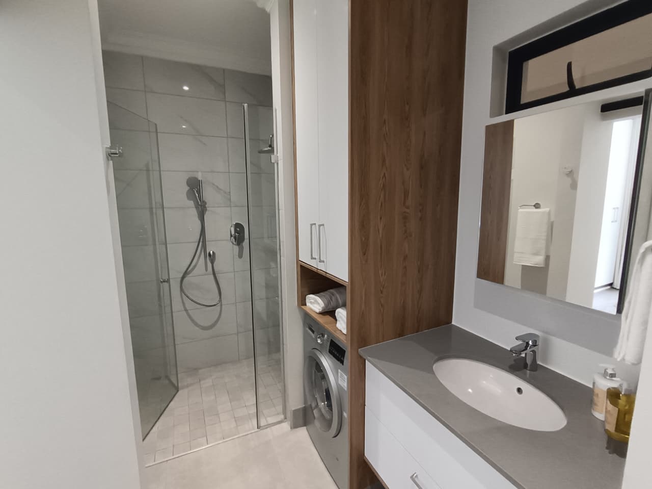 Gallery Image 15